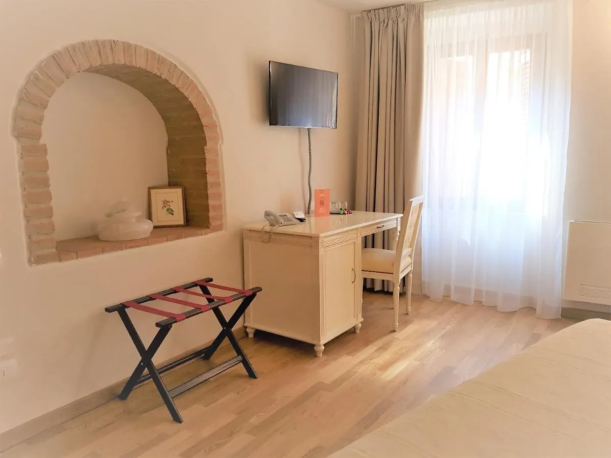 ***  Hotel Volterra In Superior Italië