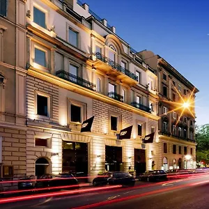 Leon's Place Hotel